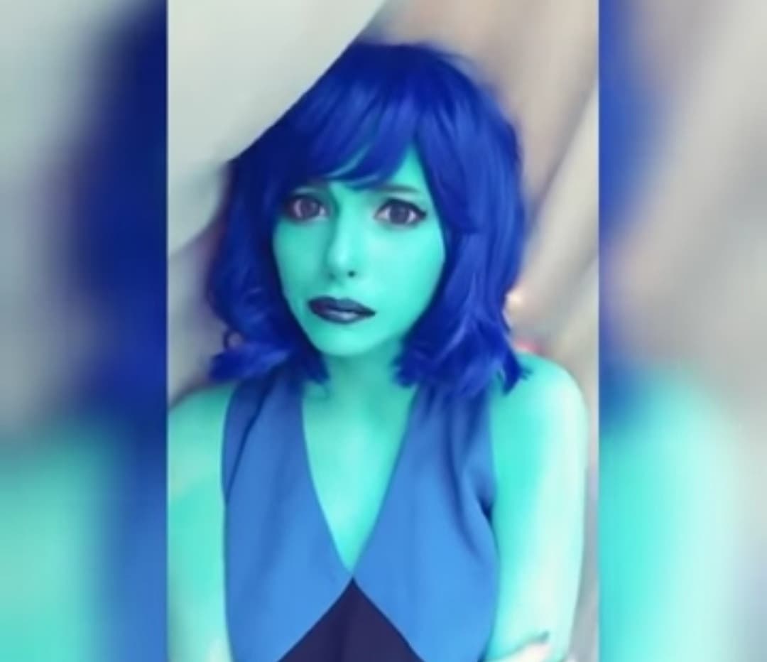 N O V A B B È, MA È TROPPO BELLO QUESTO COSPLAY DI LAPIS. ADOREGGIO