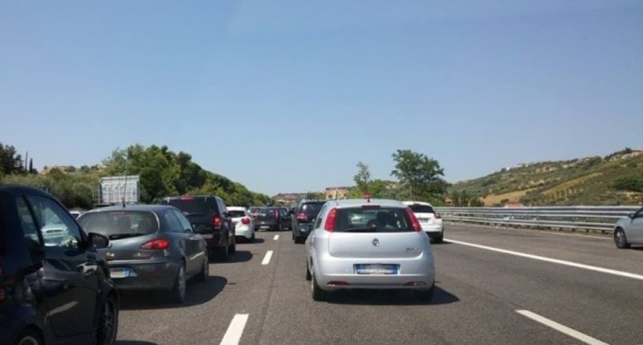 fare le vacanze in macchina è veramente un incubo, soprattutto in questo periodo dell'anno 😩