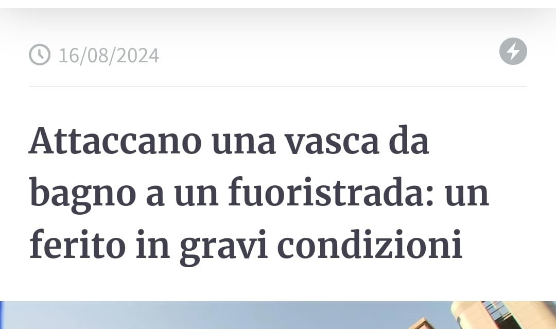 mio padre dice che è colpa dei social perché "lo fanno per metterlo su Facebook" 