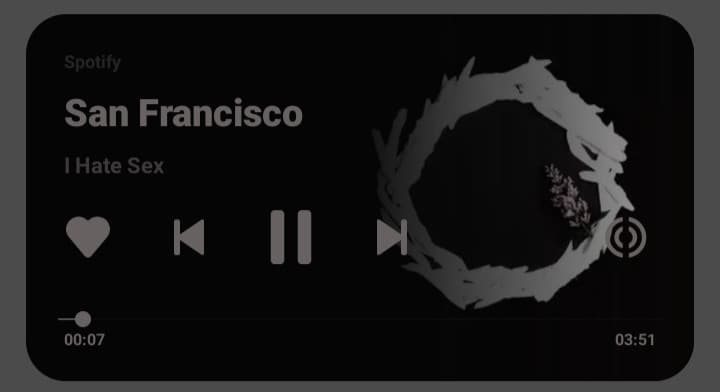 alcune canzoni sn talmente intense che mi fanno venire i brividi pungenti CAPITE emo(zionante) 🧟‍♀️