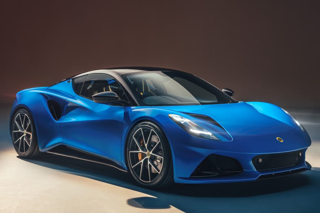 Ventitreesima puntata di Autonotizie. Protagonista la nuova Lotus Emira.