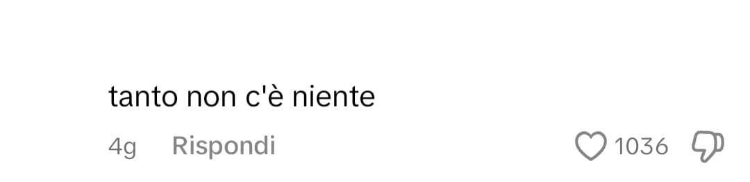 i ragazzi 🤝🏻 giudicare il seno di una ragazza, manco potesse scegliere come averlo 