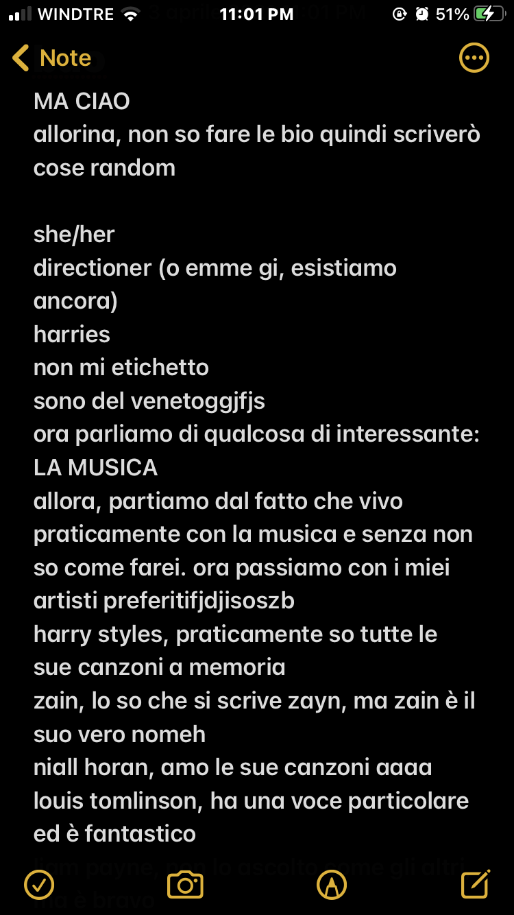 stavo scrivendo la mia bio solo che poi mi sono accorta che non ci stavo più, quindi ora metto il link dello shout nella bio e metto direttamente la i tag