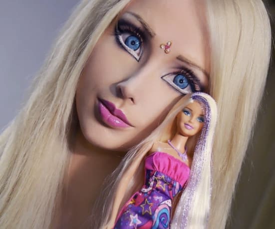 per me rimane lei barbie. dai cioè é uguale