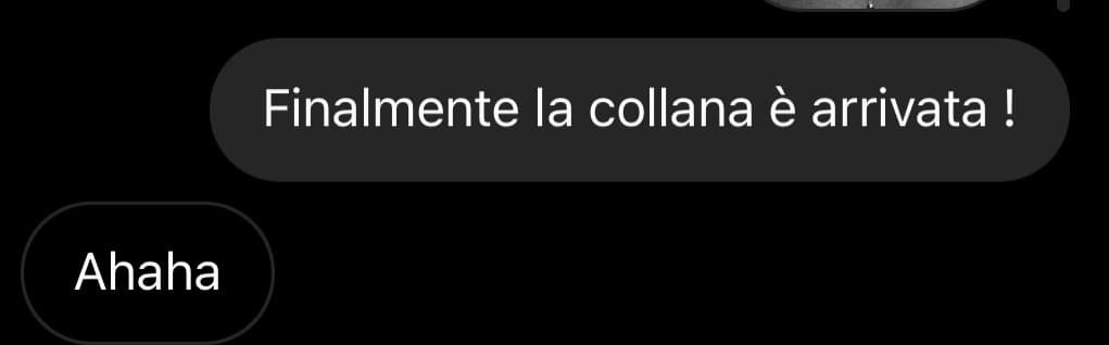 Io che cerco di parlare con il ragazzo che mi piace su Instagram ma lui risponde solo con “Ahaha” .il mio cervello “cavolo è il momento delle paranoie ,allora iniziamo con sicuramente ha capito che ci stai provando e ti sta dando il palo”