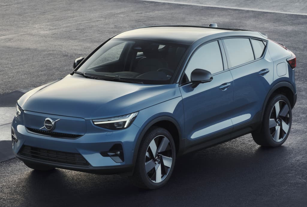 Autonotizie tocca le venti puntate, e presenta il nuovo Suv - Coupé di Volvo : il C40. Se volete festeggiare votate il Sondaggione, link in Bio.