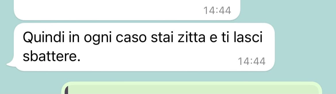 Non so dire quanto sono eccitata in questo momento, mi è scappato un gemito quando ho aperto la chat?