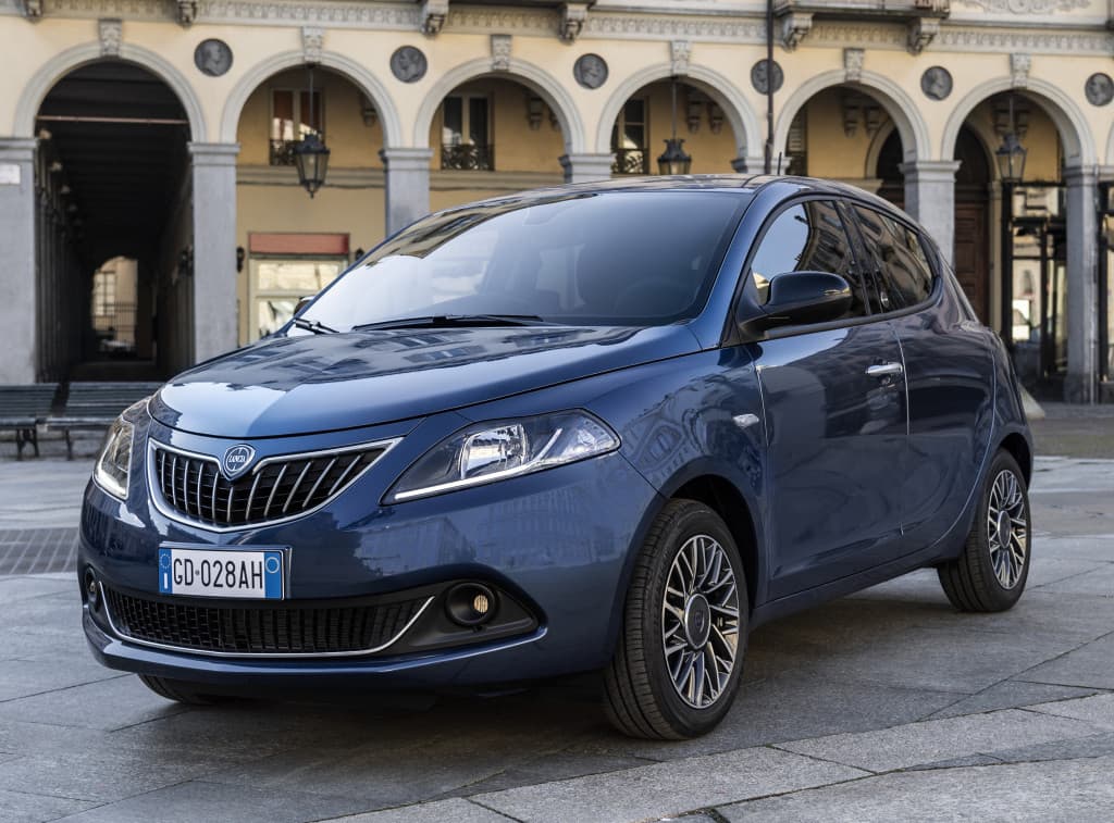 Eccoci con la vera ottava puntata di Autonotizie, dedicata al restyling di Lancia Ypsilon.