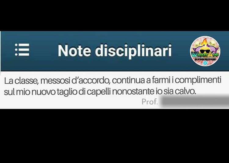 prof lo sa che sta proprio bene con questo nuovo taglio di capelli ???