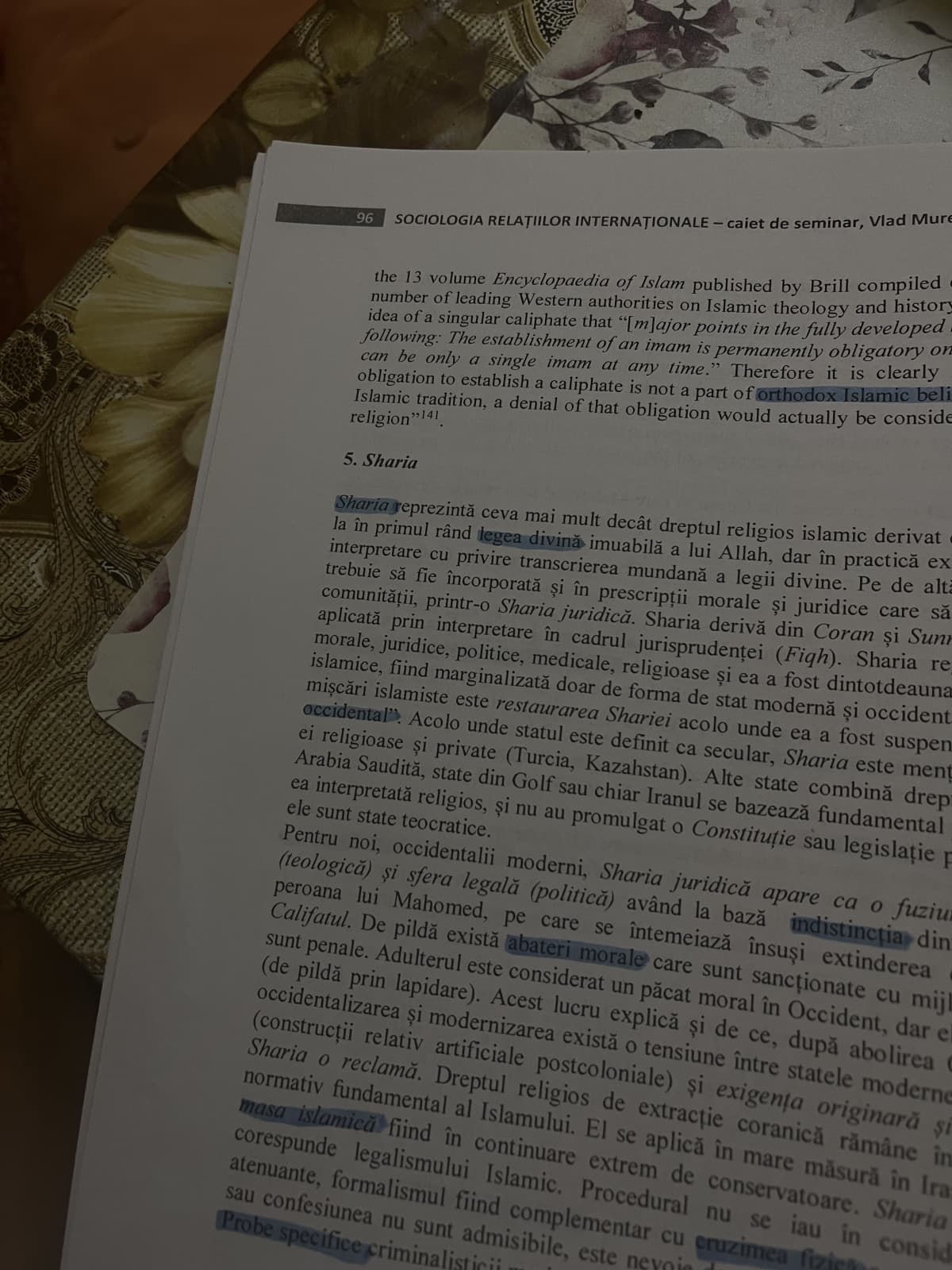 mi sono svegliata da poco e sto studiando (manca una pagina e finisco per questa materia)🥰