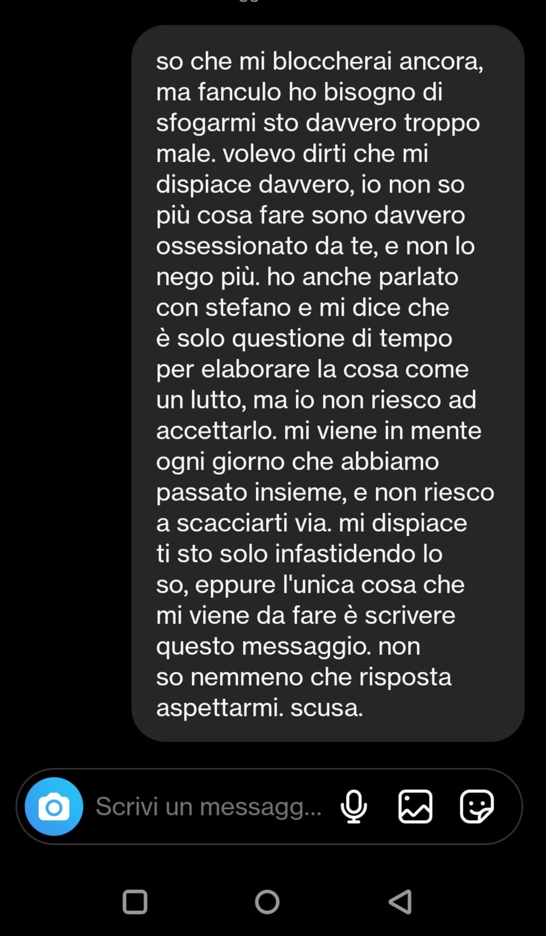 basta. vado a tagliarmi per colmare il vuoto, non trovo altre opzioni. vorrei non fosse mai esistita.