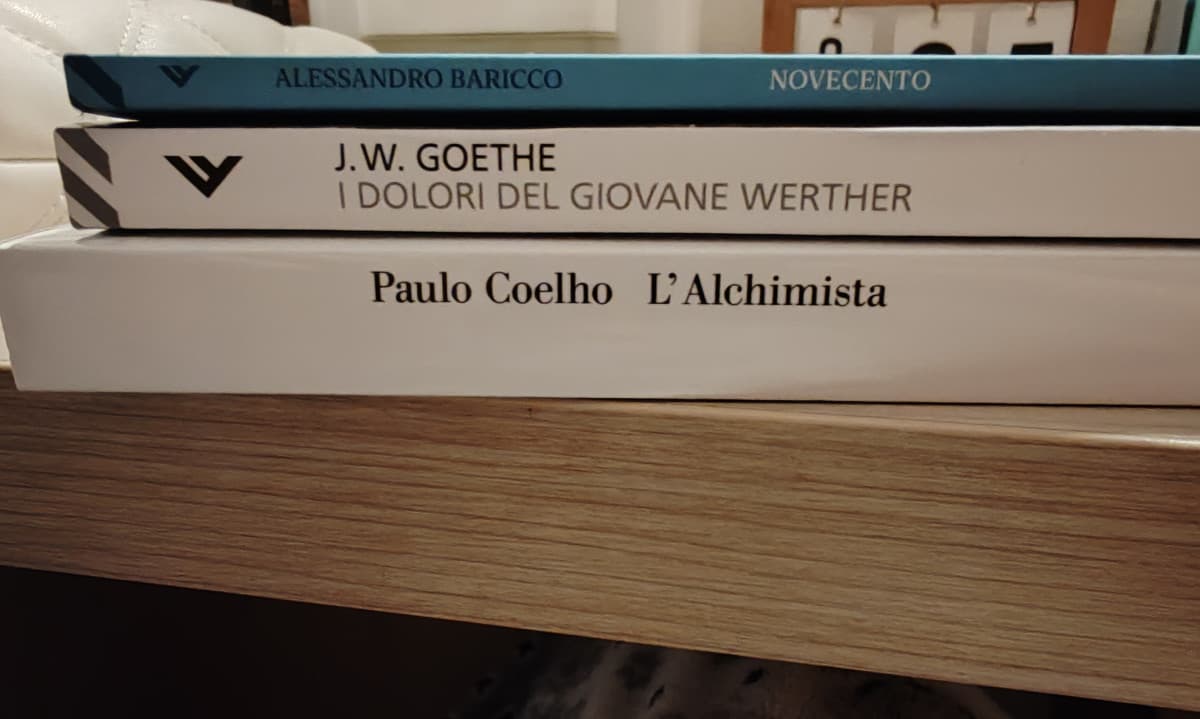 ero triste pk il dentista mi ha detto che entro natale levo l'apparecchio e pk ho dovuto pagare 380 x l'iscrizione a scuola guida...... ladri.... 