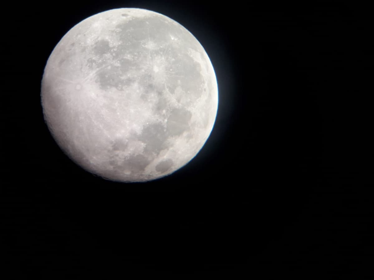 Questa è la foto della luna più bella che abbia mai fatto in tutta la mia vita