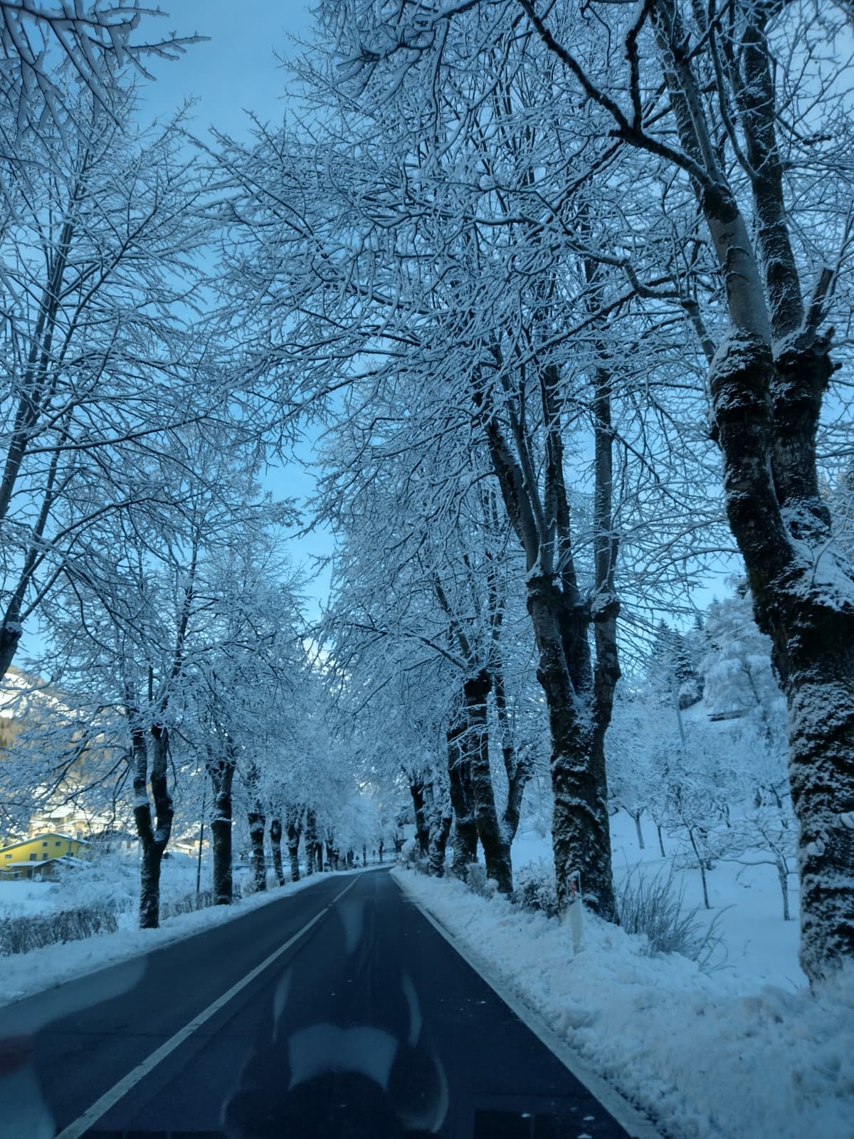 È bla strada per arrivare al mio paese, adoro