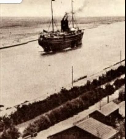 17 Novembre 1869.
In Egitto viene aperto il canale di Suez che permette di collegare il il Mediterraneo al Mar Rosso senza dover circumnavigare l'Afri
