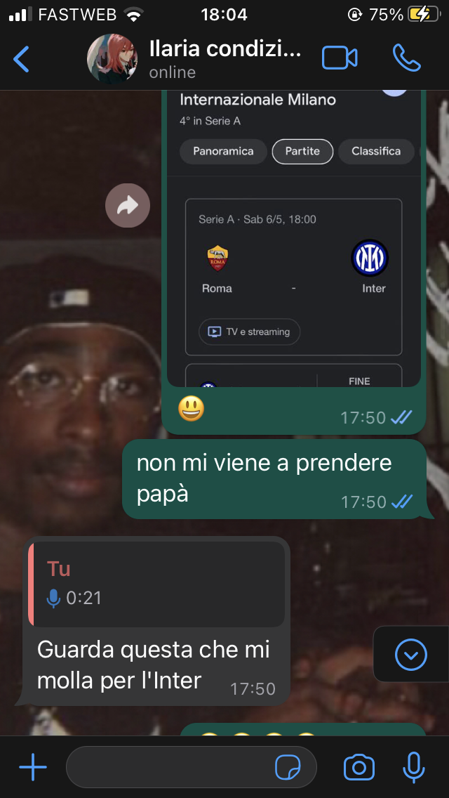 la mia faccia come tupac dietro