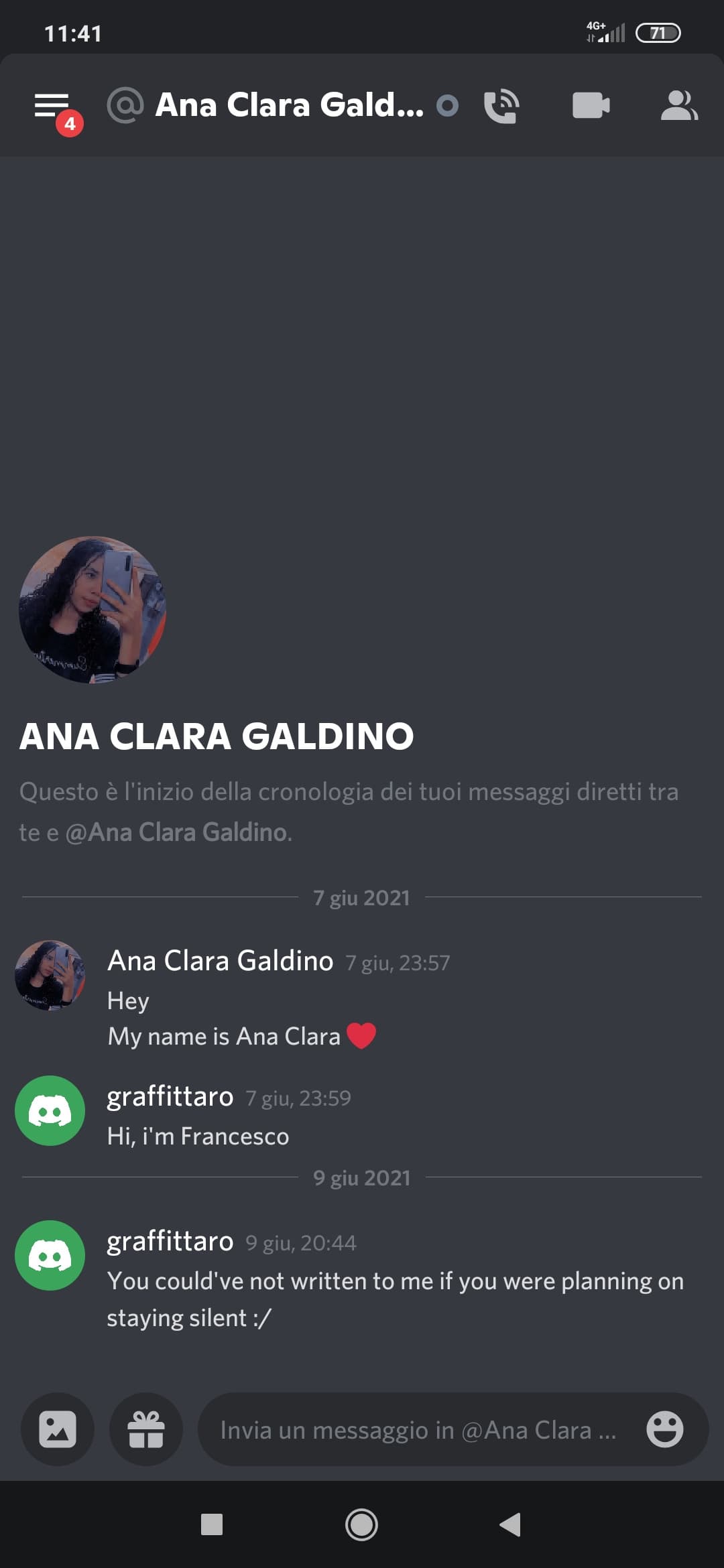 Giorno 10 di aspettare che ana Clara mi risponda: ho quasi perso ogni speranza, non posso vivere con questansia