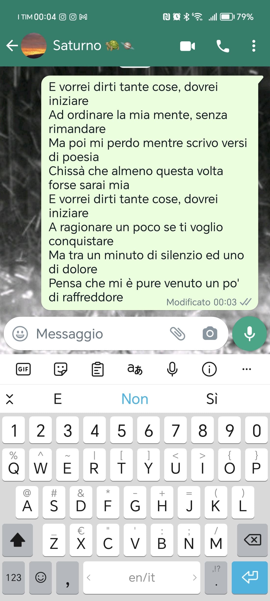 Non sentirete mai questa canzone, perché ha lo stesso problema di alti e bassi di Temporale. Apprezzate il tentativo 