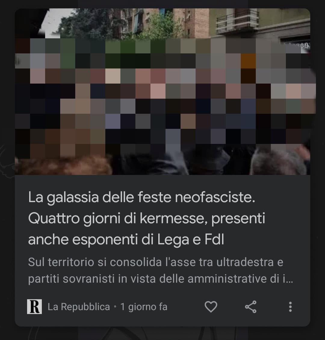 Ho dovuto censurare la gente che fa il saluto fascista sennò insegreto non me lo faceva pubblicare