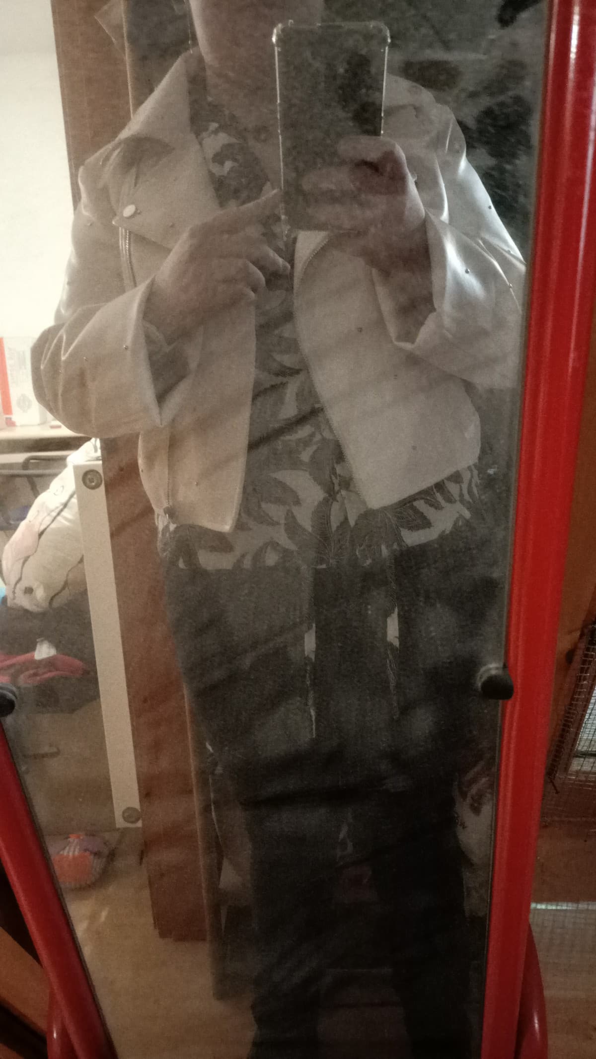 Secondo voi com'è questo outfit?