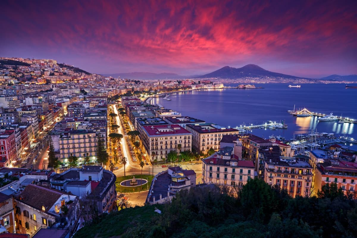 Troppo bella sta foto di Napoli che NON HO ASSOLUTAMENTE RUBATO DA GOOGLE!