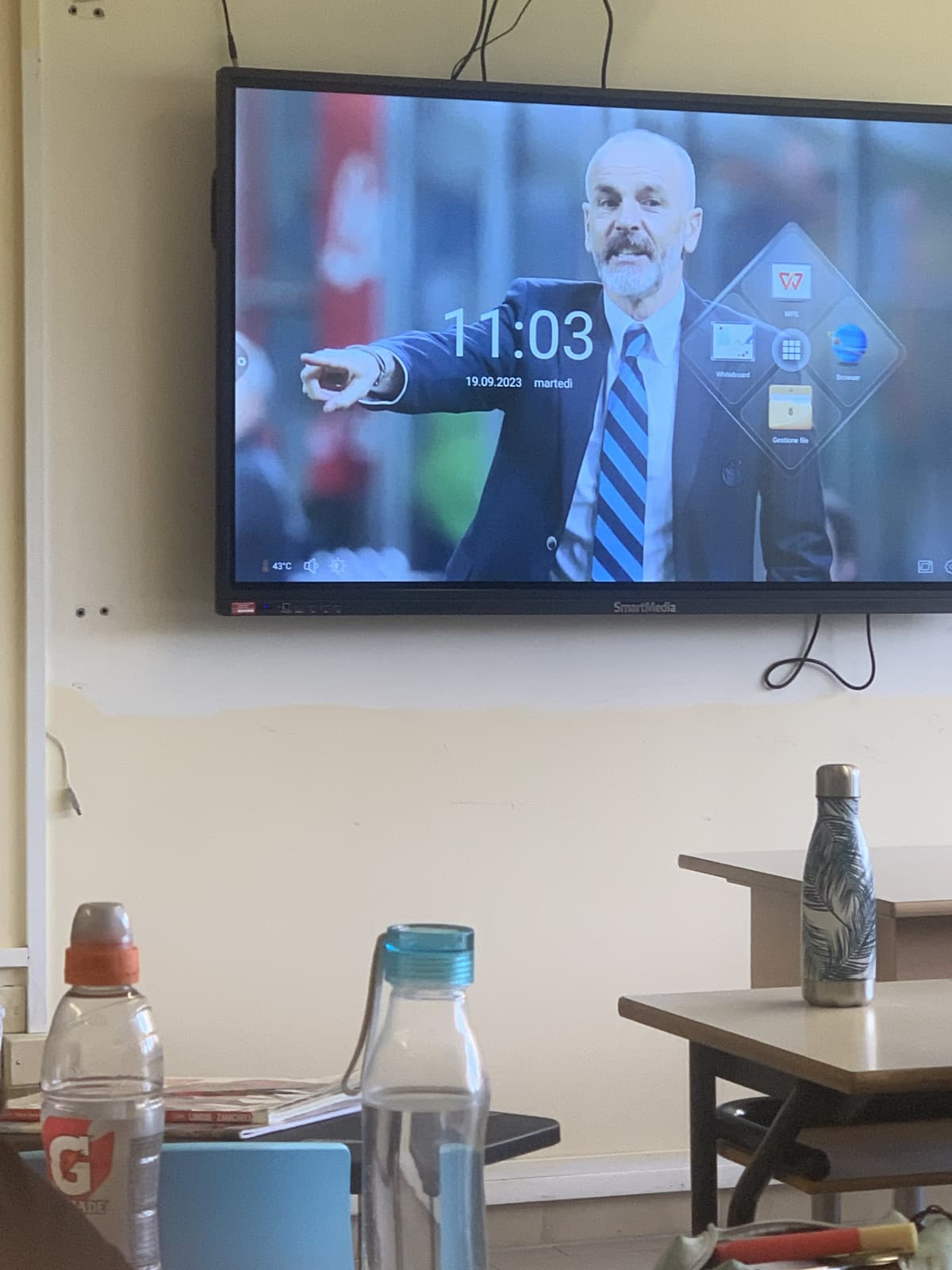 Pioli a scuola 
