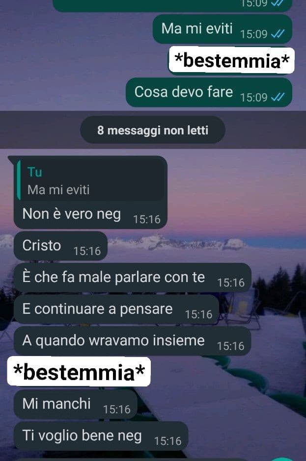 Vedo che mi ignora… è la stessa che mi aveva tolto la mascherina per baciarmi, pareri?  Boh