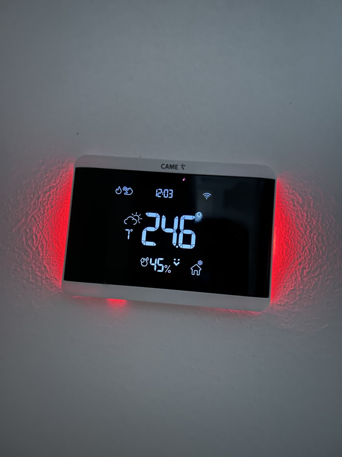 Che bene che si sta con quasi 25 gradi dentro casa