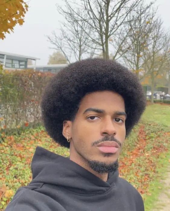 Sarei bellissimo con questi capelli