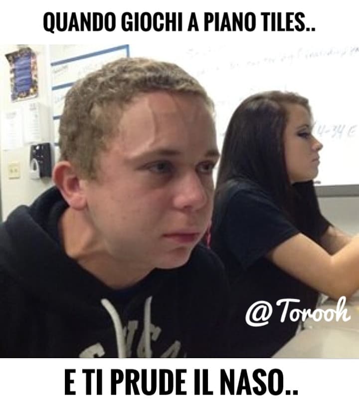 Irrompo nel mondo di Insegreto con un bel meme creato dal sottoscritto..