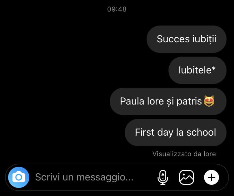 Le mie amiche che vanno a scuola oggi e io che ho ancora 2 settimane di vacanza ?