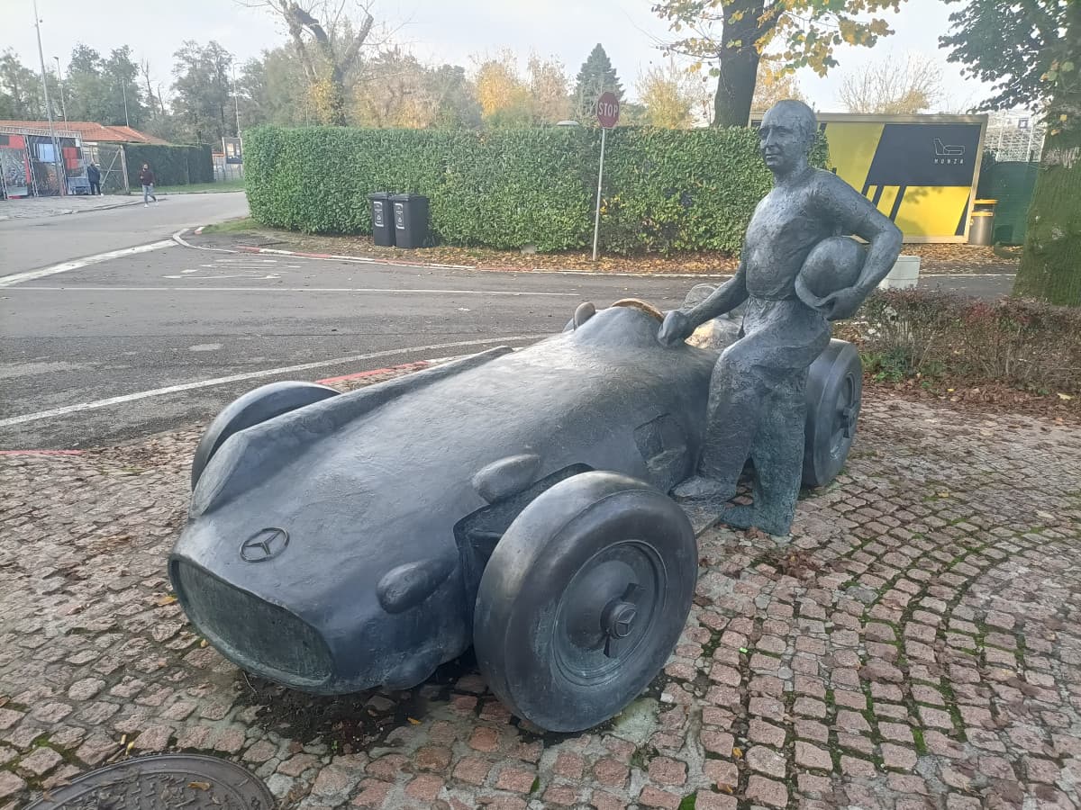 Juan Manuel Fangio, il miglior pilota di tutti i tempi.