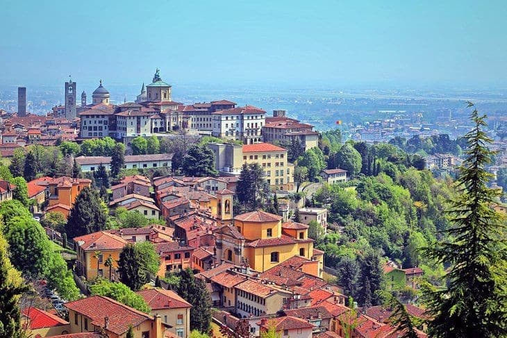 Piccolo post sulla mia città. Oddio, è da un sacco che non ci vado nonostante abiti a 15/20 minuti, vabbè.  