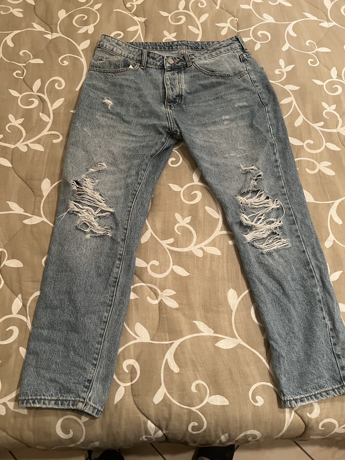 pareri su questi jeans (siate veri, anche cattivi)