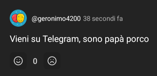 State attenti a sto maniaco. È pure mezzo pedofilo 