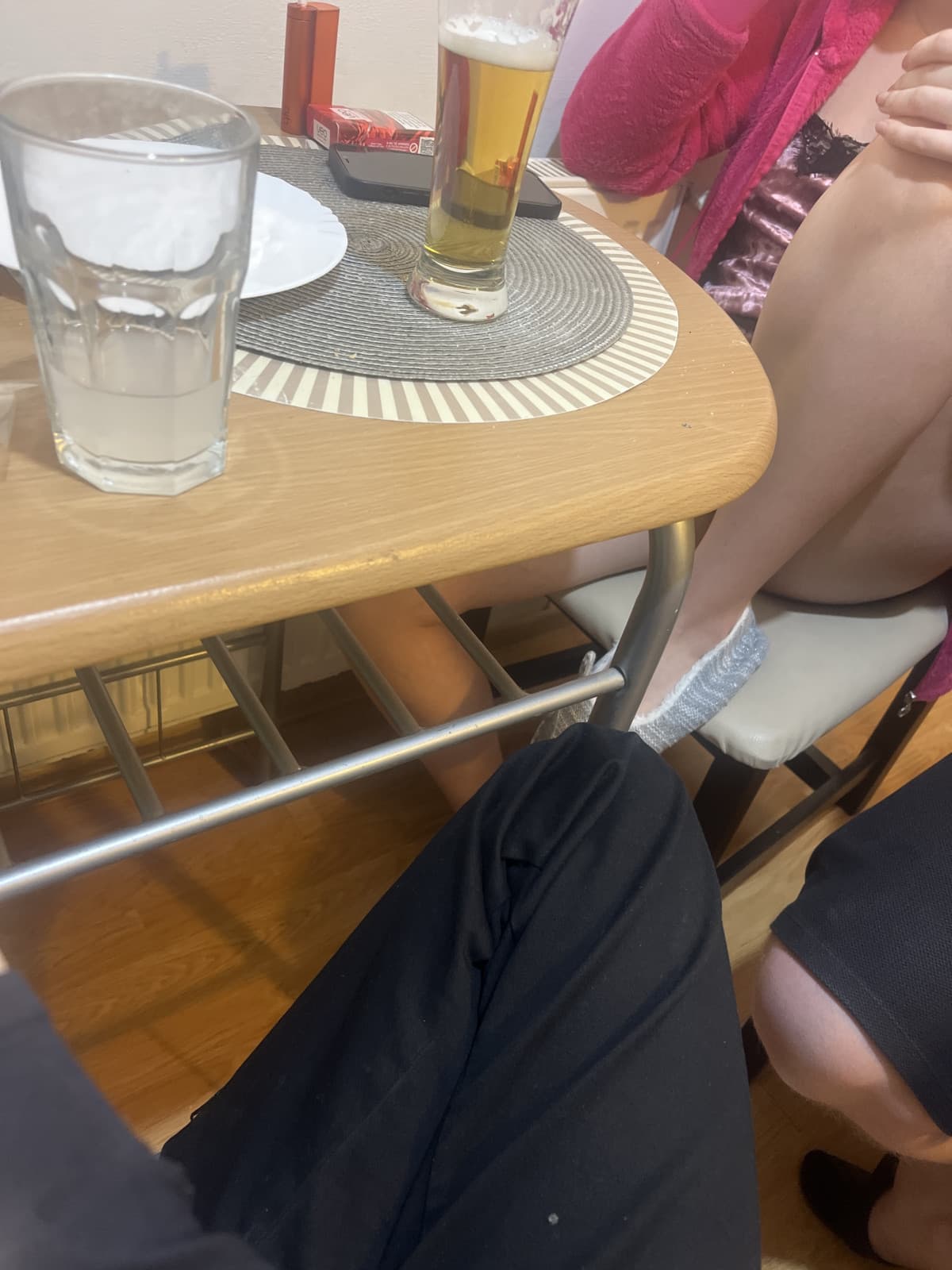 raga li adoro praticamente ci siamo conosciuti su insegreto non posso credere che mi sono fatta degli amici con cui parlare italiano