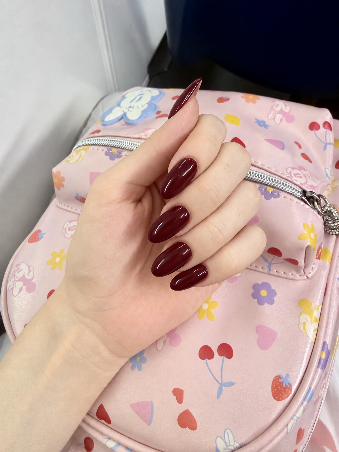 Cosa ne pensate di questo colore? Devo farle settimana prossima. La mano è mia