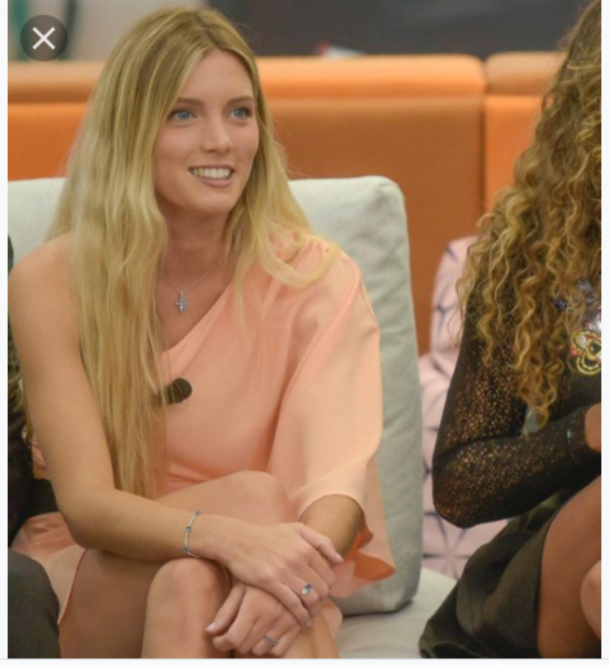 Comunque Γ¨ bellissima peccato il. Carattere di M****!!!
