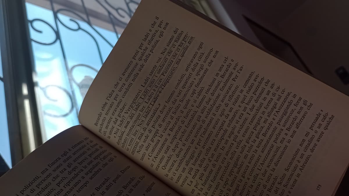 tutta la vita che aspetto quest'estate per non aver compiti delle vacanze e invece ho 5 libri da leggere e 2 di esercizi di matematica e inglese.