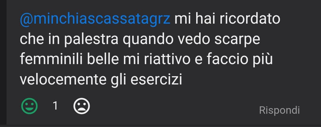 non vi saprei descrivere la fragranza k sento ora so solo che in tutta la mia vita nn ho mai sentito un odore + schifoso....questo pk mi trovo nella campagna rovigotta al rogo rovigo