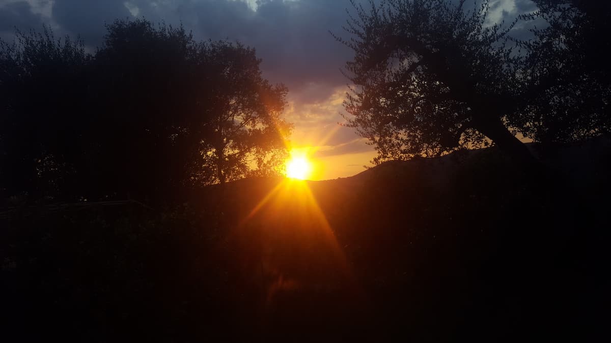 Da quanto che devo vedere un tramonto così...?