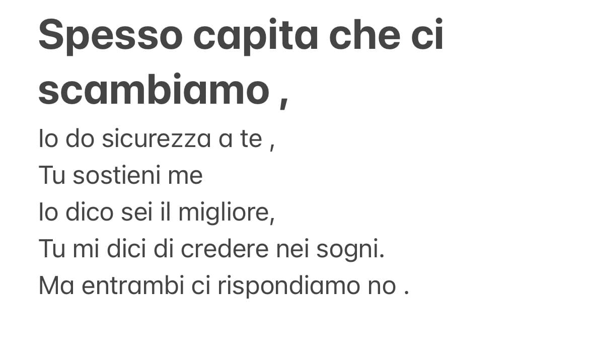 Quando stai al mare e i tuoi amici sentono la playlist di Coez,quindi inizi a scrivere il rapporto che hai con il ragazzo che mi piace 