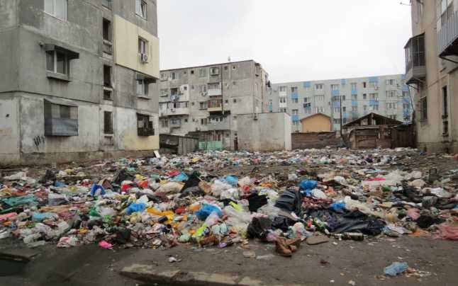 Vorrei visitare questo quartiere di bucarest ma nessuno vuole venire con me 