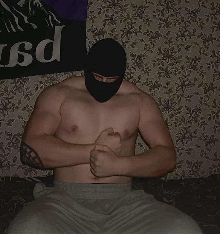 stiamo insieme da un anno e mezzo e non abbiamo neanche una mini foto insieme, caspita