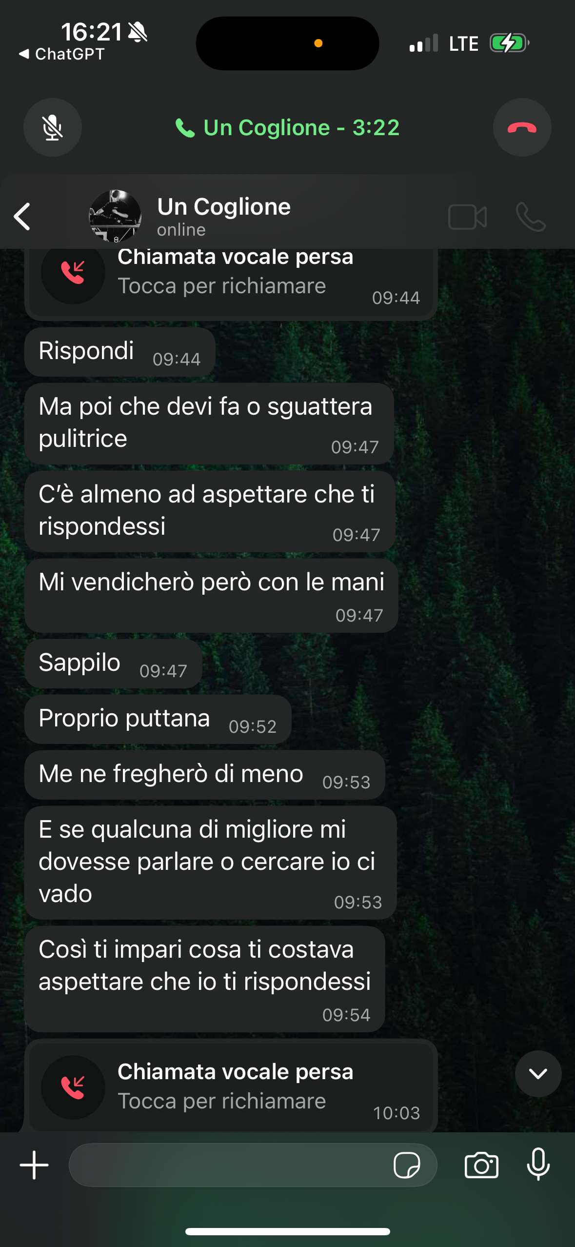 Questi sono solo alcuni dei messaggi che mi invia il mio “ragazzo”, ogni volta va sempre peggio, prima è dolce poi appena faccio qualcosa di “sbagliat