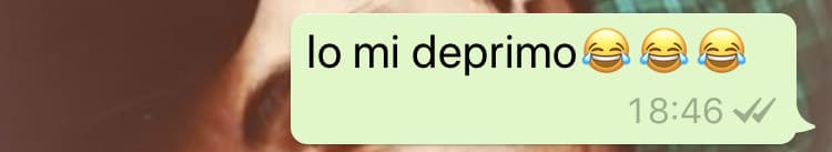 Una mia amica mi stava scrivendo per dirmi che il suo “quasi ragazzo” le aveva detto cose dolci etc.. e poi ci sono io che sono sola 
La mia amica ora mi sembra un po sadica ma non sa che soffro tantissimo per questa solitudine 