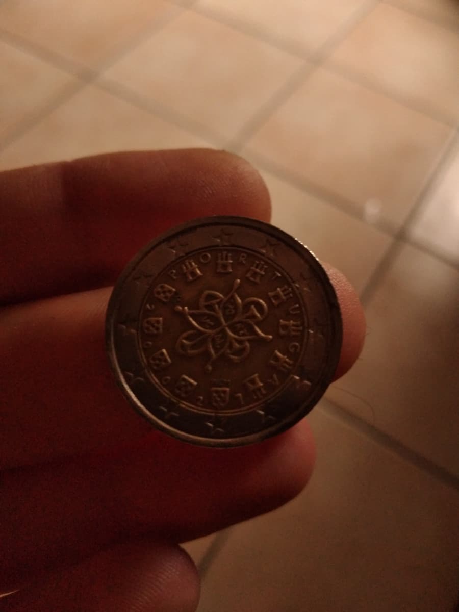 Perché mi sembrano finti?