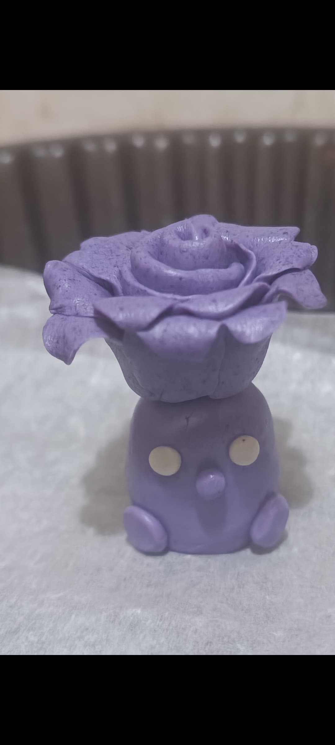 Ho creato questa piccola creazione con la clay, non è perfetta perché niente è perfetto 👀 Ecco qui il processo: