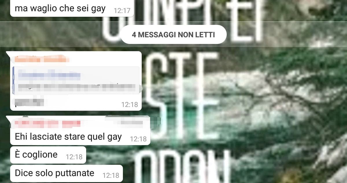 Che bello quando i miei compagni usano gay come insulto non sapendo che sono lesbica 