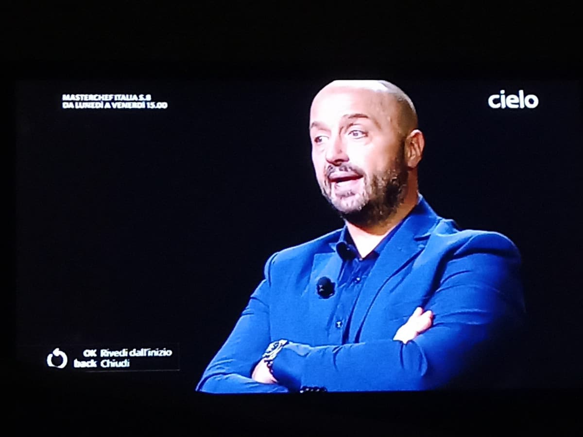 Col passare delle stagioni l'italiano di Bastianich incredibilmente peggiora sempre più 